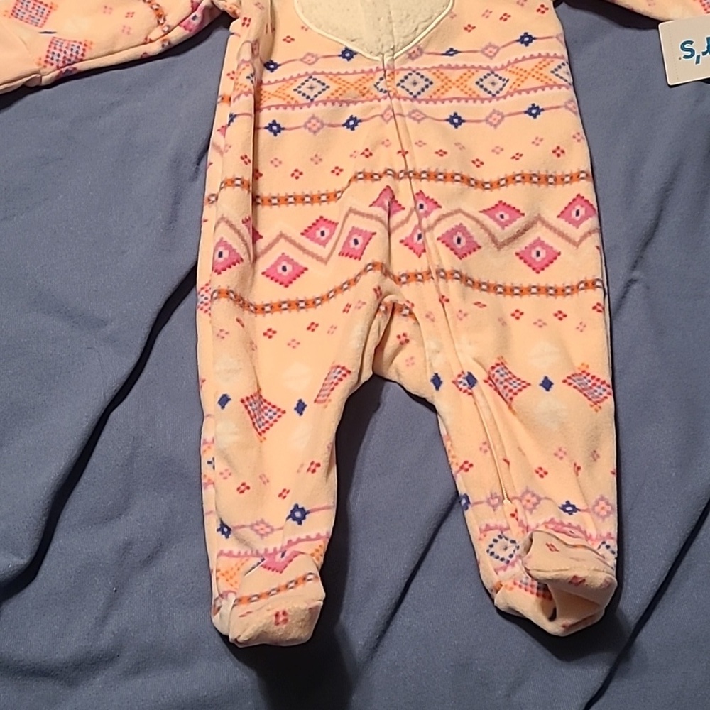 Carters girls 3 month 2 way zip and snap closure NWT footie sleeper - Picture 9 of 10